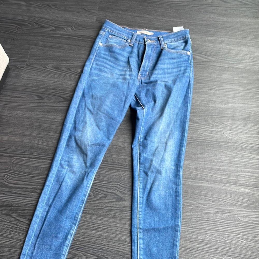 High rise Levi jeans. Mile high super skinny